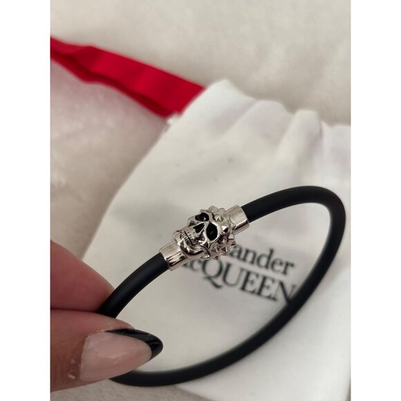 Alexander McQueen Black Rubber Skull Bracelet With Silver Tone Clasp For Men - Picture 2 of 6